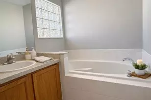 14069 Drysdale St, Spring Hill, FL 34609 - Photo 7