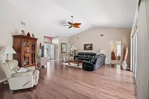 18427 Water Lily Ln, Hudson, FL 34667 - Photo 7