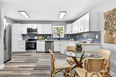 6965 21st Street N, Saint Petersburg, FL 33702 - Photo 7