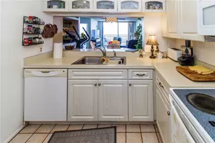 4823 Ebbtide Ln, Port Richey, FL 34668 - Photo 9