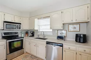 323 Kelly St, Panama City Beach, FL 32413 - Photo 15