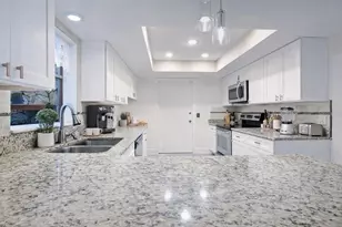 12050 Cavern Rd, Spring Hill, FL 34609 - Photo 7