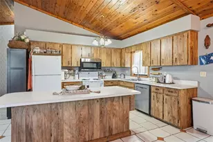 33241 Westwood Dr, Ridge Manor, FL 33523 - Photo 11