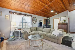 33241 Westwood Dr, Ridge Manor, FL 33523 - Photo 5