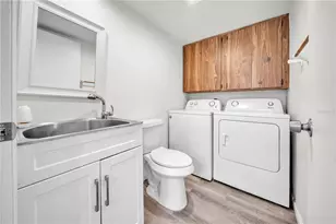 2605 10th Ct, Palm Harbor, FL 34684 - Photo 13