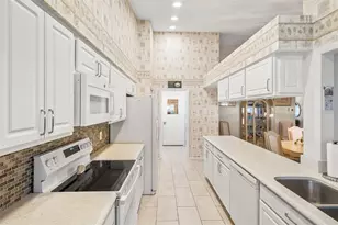 2173 Springmeadow Dr, Spring Hill, FL 34606 - Photo 11