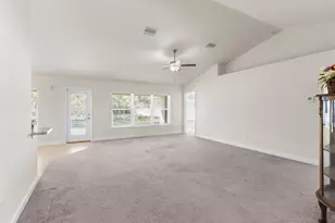 12136 Millington Ave, Weeki Wachee, FL 34614 - Photo 9