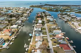 3372 Minnow Creek Dr, Hernando Beach, FL 34607 - Photo 3