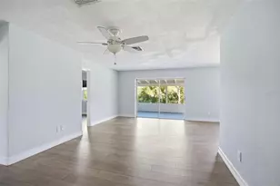 11519 Spring Hill Dr, Spring Hill, FL 34609 - Photo 5