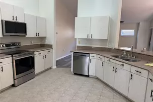 994 E Crown of Roses Loop, Inverness, FL 34453 - Photo 7