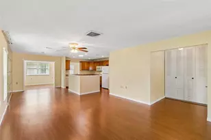 8105 Casuarina Dr, Port Richey, FL 34668 - Photo 7