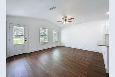 10370 Golden Avenue, Weeki Wachee, FL 34613 - Photo 9