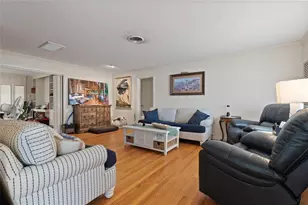 502 Hillcrest Ave, Tarpon Springs, FL 34689 - Photo 5