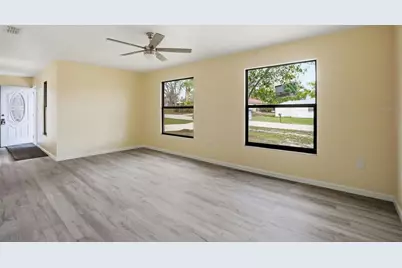 7275 Edinburgh Way, Weeki Wachee, FL 34613 - Photo 5