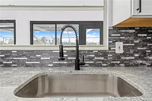 13124 Lawrence St, Spring Hill, FL 34609 - Photo 15