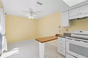 1130 Orange Tree Cir W, Palm Harbor, FL 34684 - Photo 11