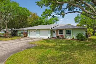 1130 Orange Tree Cir W, Palm Harbor, FL 34684 - Photo 29