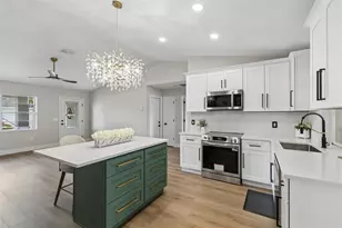 11238 Owl Ln, Port Richey, FL 34668 - Photo 7