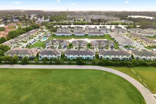 11636 Crowned Sparrow Ln, Tampa, FL 33626 - Photo 47