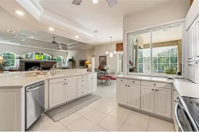 10260 Waters Edge Court, Weeki Wachee, FL 34613 - Photo 7