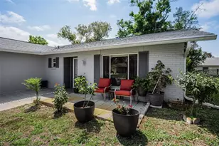 10623 Mira Vista Dr, Port Richey, FL 34668 - Photo 3