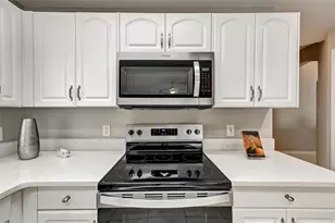 1272 Jasmine Lake Dr, Tarpon Springs, FL 34689 - Photo 13