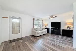 11832 Boynton Ln, New Port Richey, FL 34654 - Photo 5