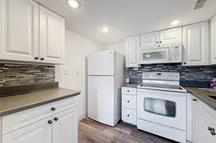 11832 Boynton Ln, New Port Richey, FL 34654 - Photo 15