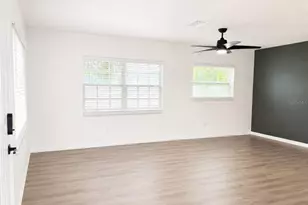 10004 N 23rd St, Tampa, FL 33612 - Photo 5