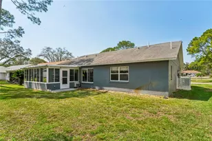 2252 Pebble Beach Dr, Spring Hill, FL 34606 - Photo 33