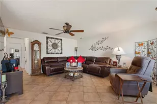 11609 Bayonet Ln, New Port Richey, FL 34654 - Photo 7