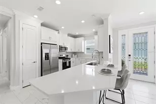 29485 Velletri Ln, Wesley Chapel, FL 33543 - Photo 9