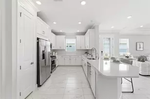 29485 Velletri Ln, Wesley Chapel, FL 33543 - Photo 7