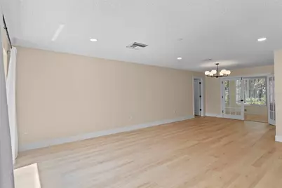 8143 Laurel Green Drive, Spring Hill, FL 34606 - Photo 7