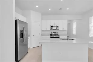 10881 Molasses Wy, New Port Richey, FL 34655 - Photo 13