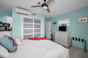 1626 Seabreeze Dr, Tarpon Springs, FL 34689 - Photo 45