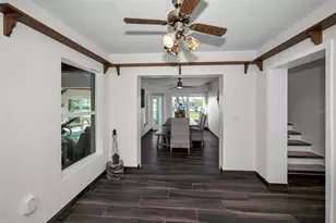 1626 Seabreeze Dr, Tarpon Springs, FL 34689 - Photo 33