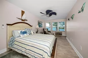 1626 Seabreeze Dr, Tarpon Springs, FL 34689 - Photo 47