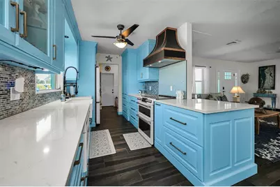 1626 Sea Breeze Drive, Tarpon Springs, FL 34689 - Photo 31