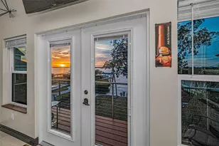 1626 Seabreeze Dr, Tarpon Springs, FL 34689 - Photo 53