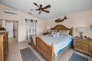 1626 Seabreeze Dr, Tarpon Springs, FL 34689 - Photo 39