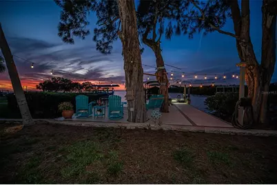 1626 Sea Breeze Drive, Tarpon Springs, FL 34689 - Photo 5