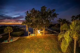 1626 Seabreeze Dr, Tarpon Springs, FL 34689 - Photo 55