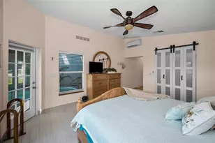 1626 Seabreeze Dr, Tarpon Springs, FL 34689 - Photo 39