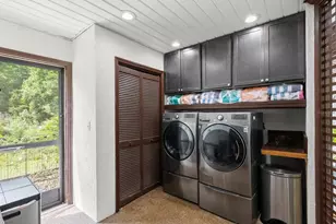 10721 Skyhawk Dr, New Port Richey, FL 34654 - Photo 31