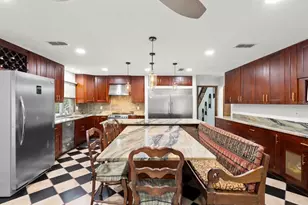 10721 Skyhawk Dr, New Port Richey, FL 34654 - Photo 11