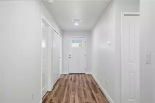 8130 Ridge Rd, Weeki Wachee, FL 34613 - Photo 9