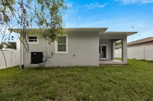 3706 Wiggins Leaf St, Tampa, FL 33619 - Photo 41