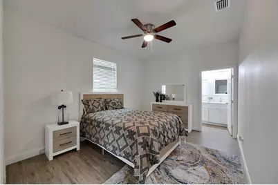 3706 Wiggins Leaf Street, Tampa, FL 33619 - Photo 19