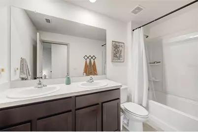 37092 Kings Crown Drive, Zephyrhills, FL 33541 - Photo 29